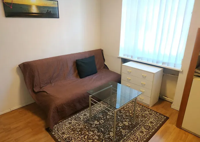 Economy Baltics - Narva 16 * 탈린